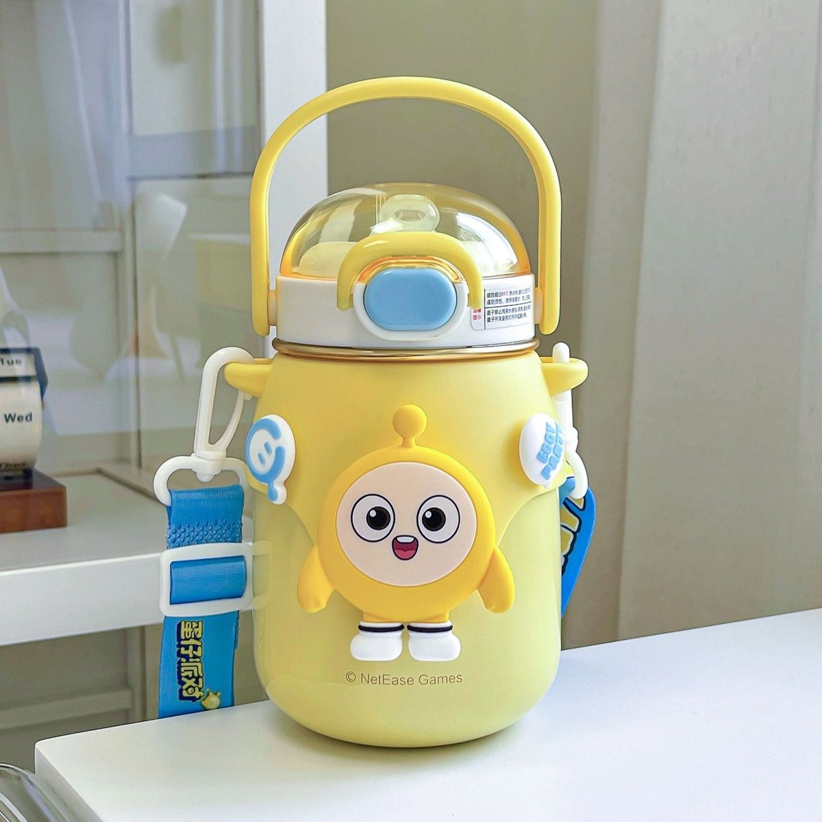 Landofgenie Kawayi Anime Water Bottle 700ml Capacity - landofgenie